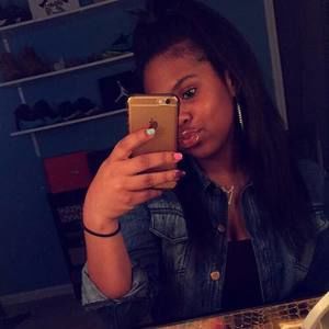 Meet your Posher, Stacy